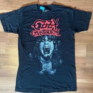 Hot Topic Black and Red Ozzy Osbourne Tee